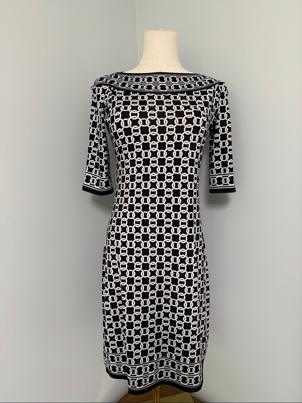 Max Studio Black & White Chain Link Stretch Shift,Boatneck